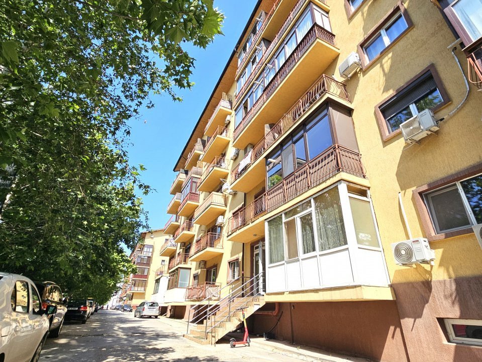 De vanzare 2 camere la LiDL pe Rezervelor- Militari Residence