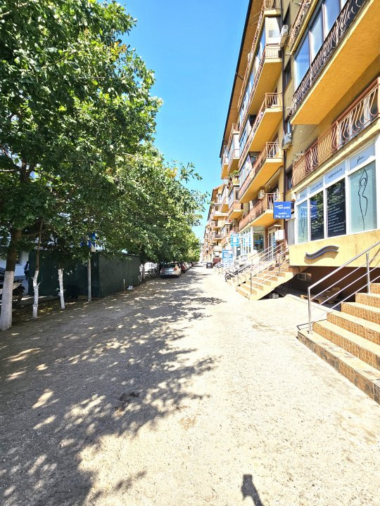 De vanzare 2 camere la LiDL pe Rezervelor- Militari Residence
