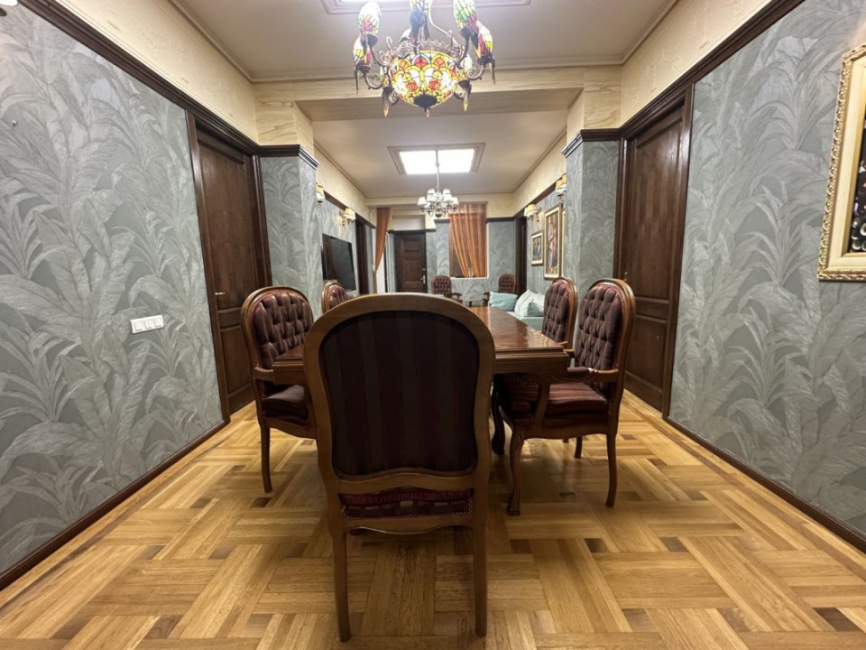 ARMENEASCA Apartament 6 camere 190 MP!