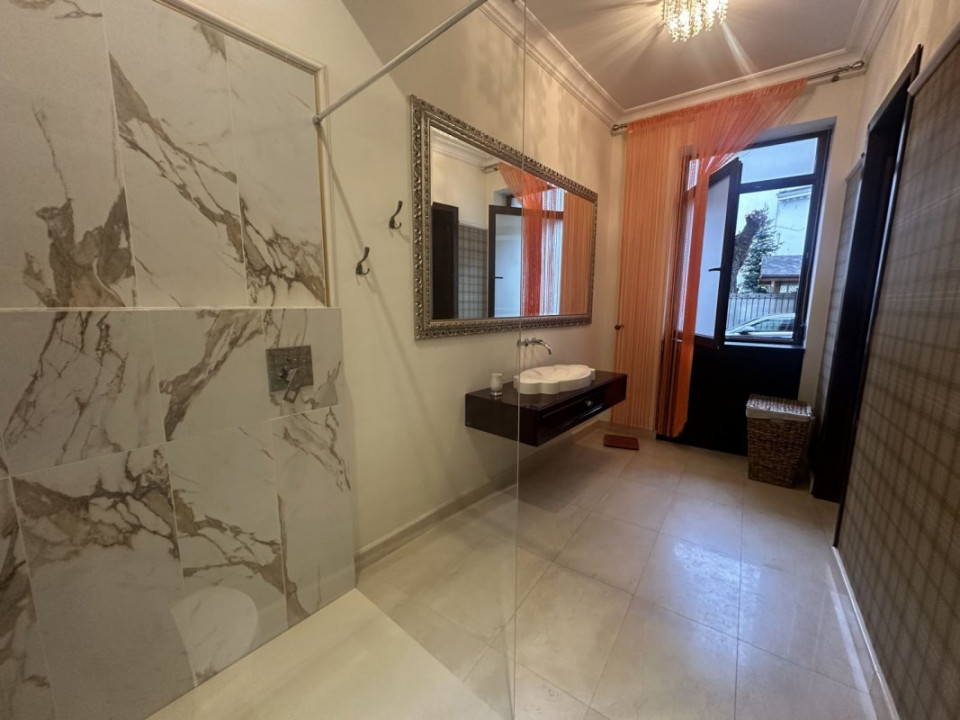 ARMENEASCA Apartament 6 camere 190 MP!