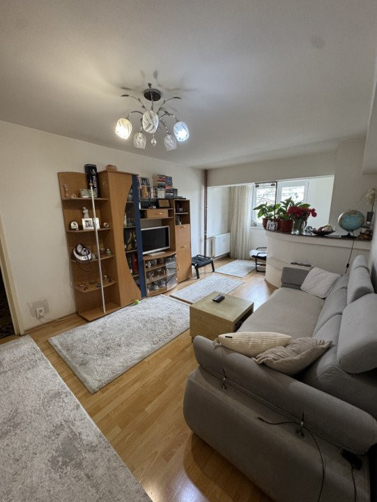 VANZARE APARTAMENT 3 CAMERE - LUJERULUI- MOBILAT UTILAT - METROU 