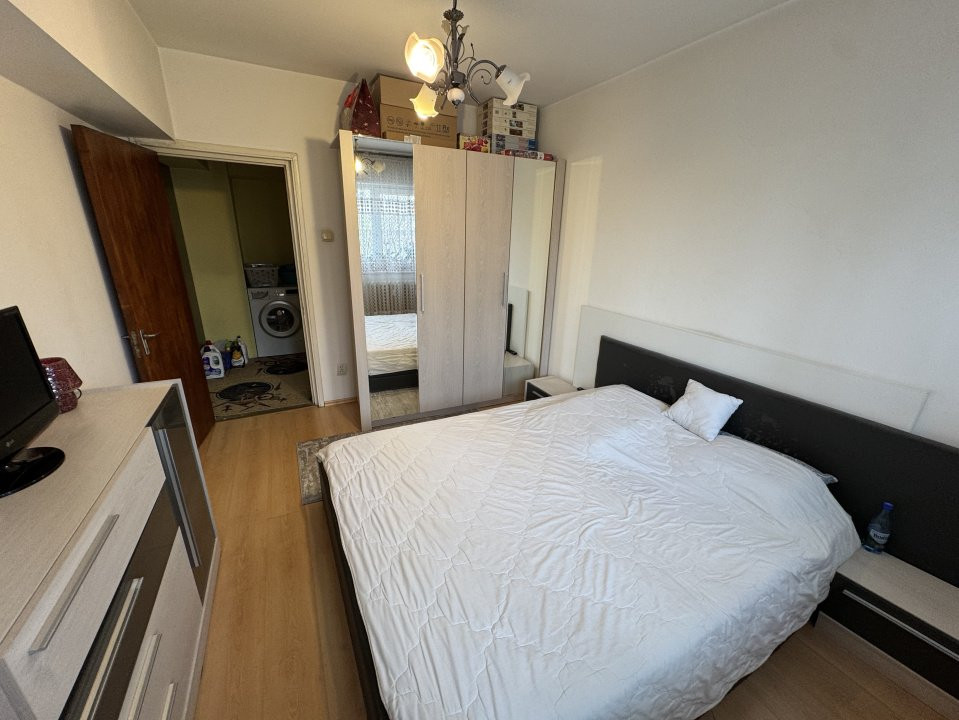 VANZARE APARTAMENT 3 CAMERE - LUJERULUI- MOBILAT UTILAT - METROU 