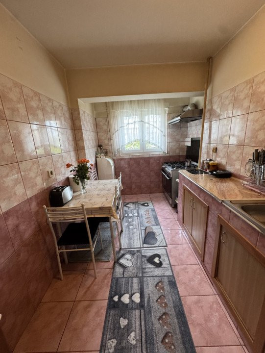 VANZARE APARTAMENT 3 CAMERE - LUJERULUI- MOBILAT UTILAT - METROU 