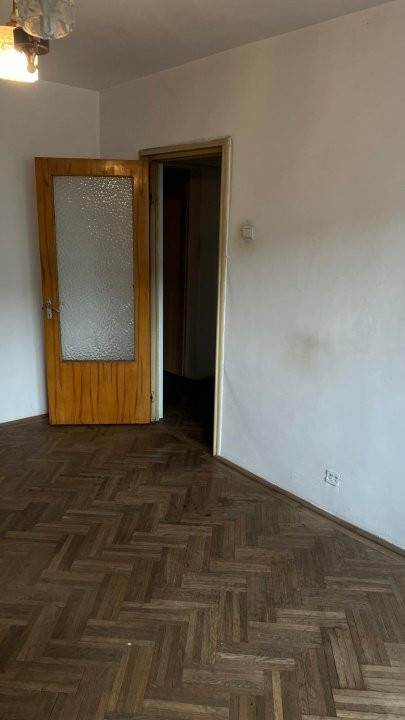 Apartament cu 3 camere intr-o oaza de verdeata- Piata Rahova