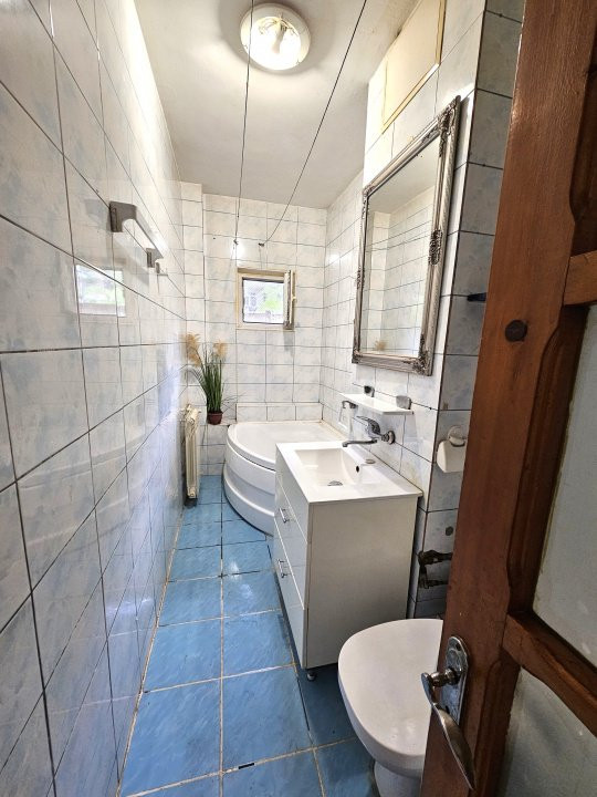 De vanzare 2 camere(cu gradina) - Iuliu Maniu vis-a-vis de Petrom