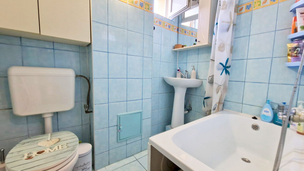 Apartament cu 2 camere și balcon însorit în Alexandru Obregia!