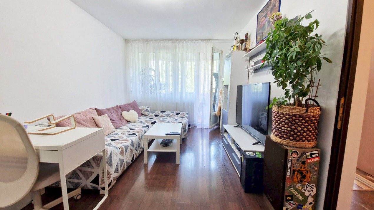 Apartament cu 2 camere și balcon însorit în Alexandru Obregia!
