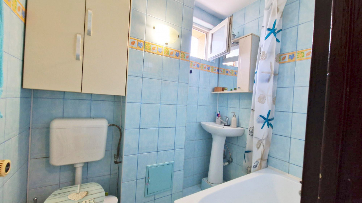 Apartament cu 2 camere și balcon însorit în Alexandru Obregia!