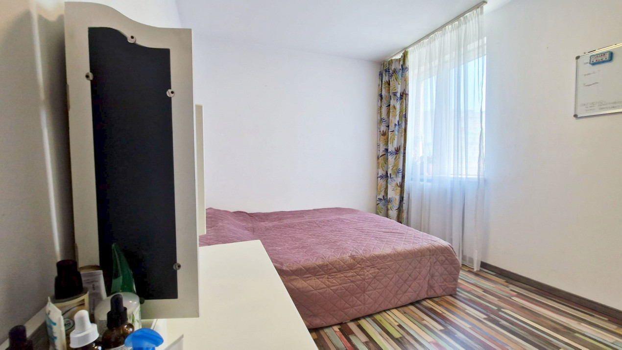 Apartament cu 2 camere și balcon însorit în Alexandru Obregia!