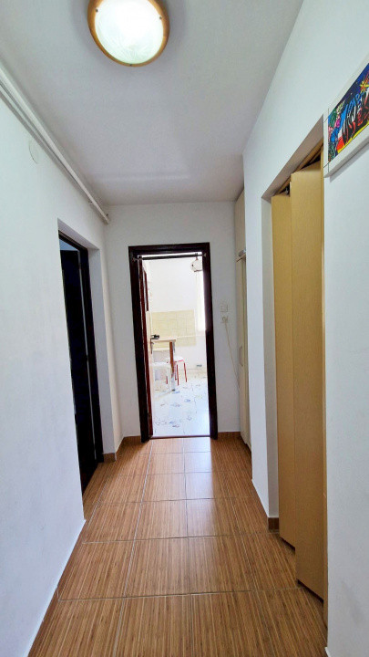Apartament cu 2 camere și balcon însorit în Alexandru Obregia!