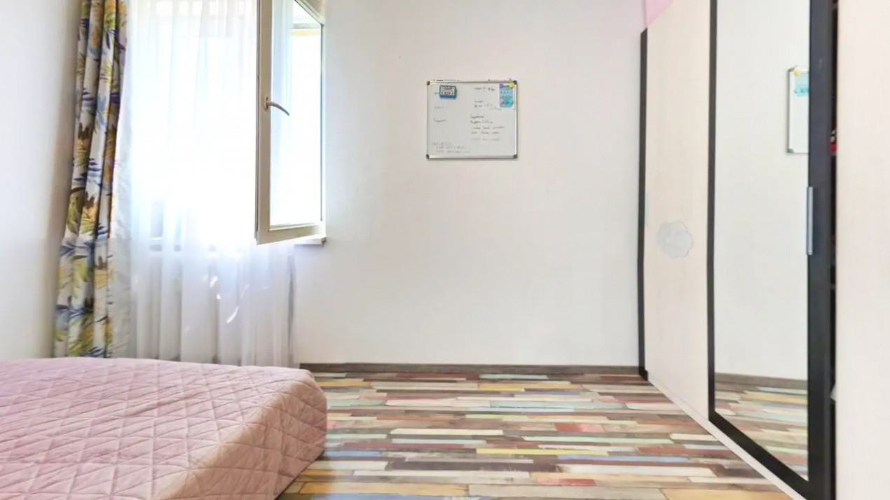 Apartament cu 2 camere și balcon însorit în Alexandru Obregia!