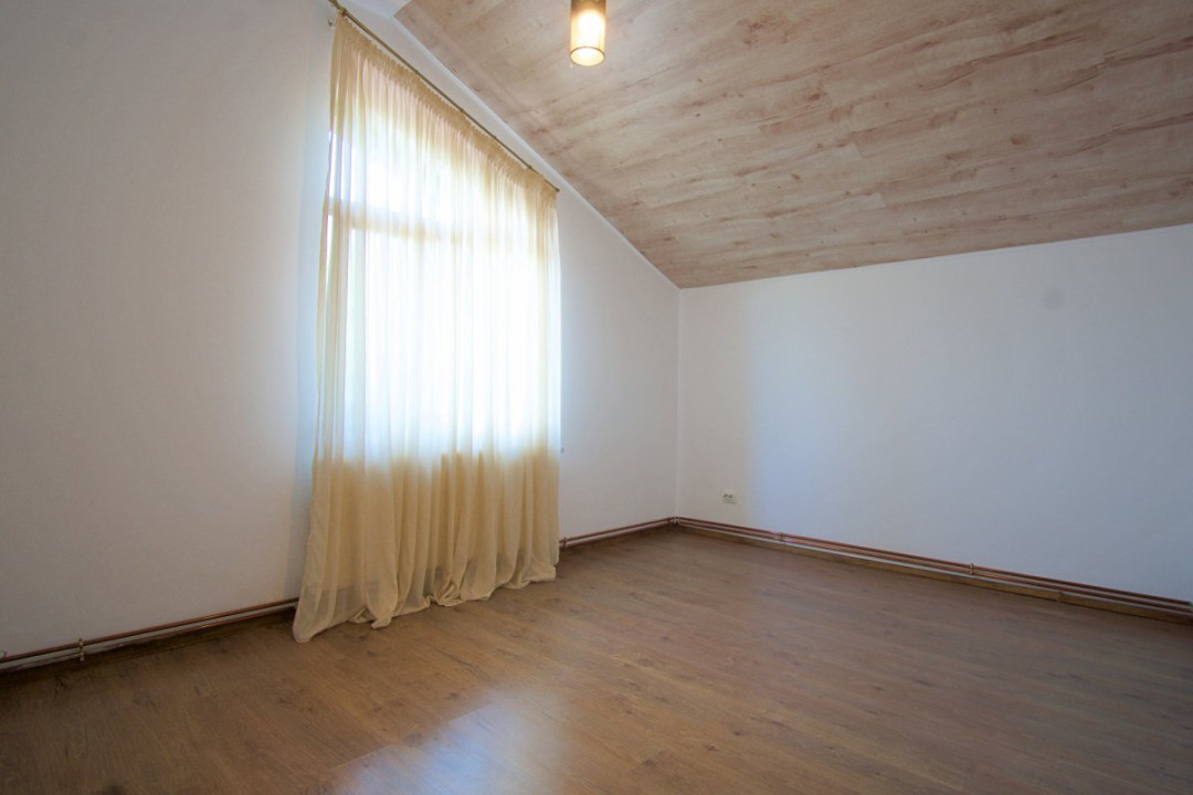 Casa individuala cu grădină superbă,P+1M, 158 mp, teren 468mp, 2017