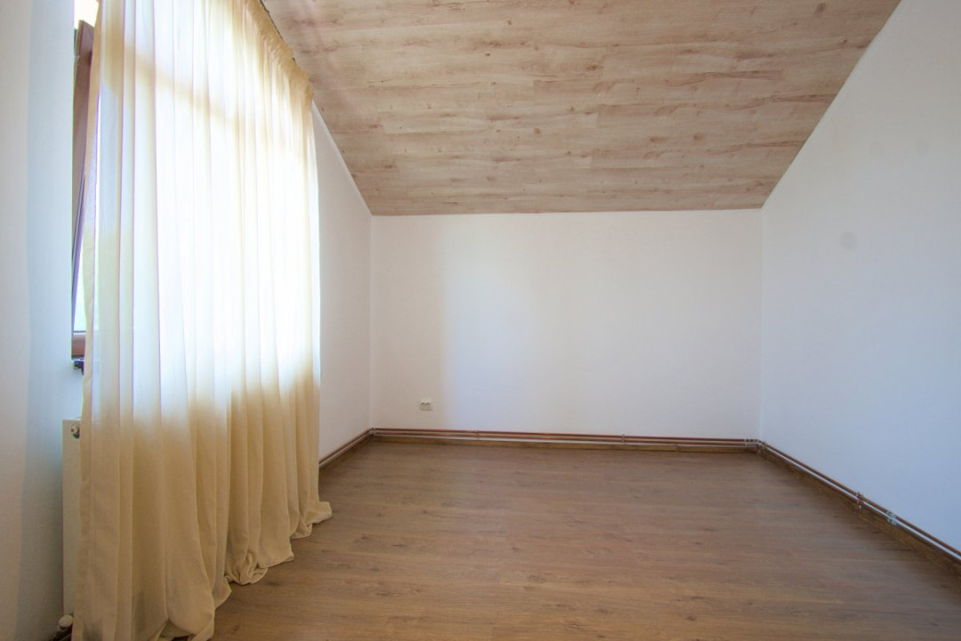 Casa individuala cu grădină superbă,P+1M, 158 mp, teren 468mp, 2017
