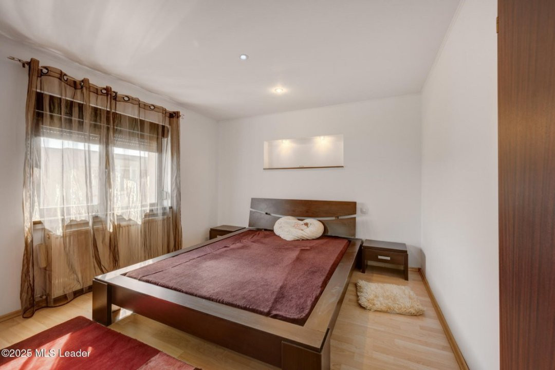 Apartament 3 camere 95 mp in Aviatiei