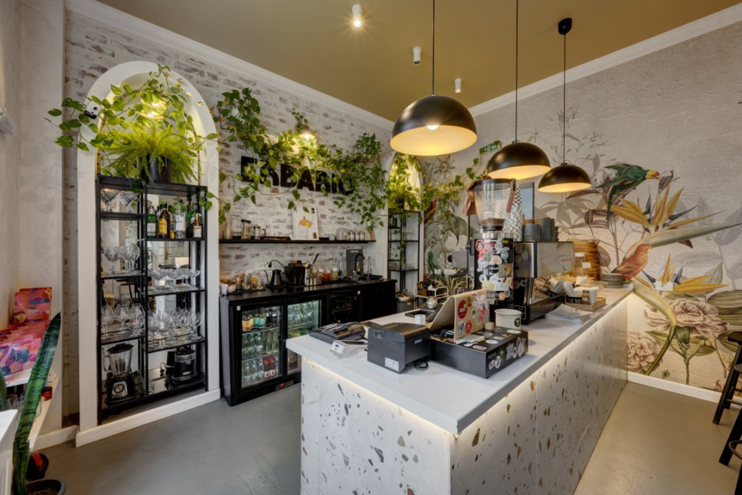 Afacere la Cheie ! Camere in regim hotelier+restaurant / profit bun !