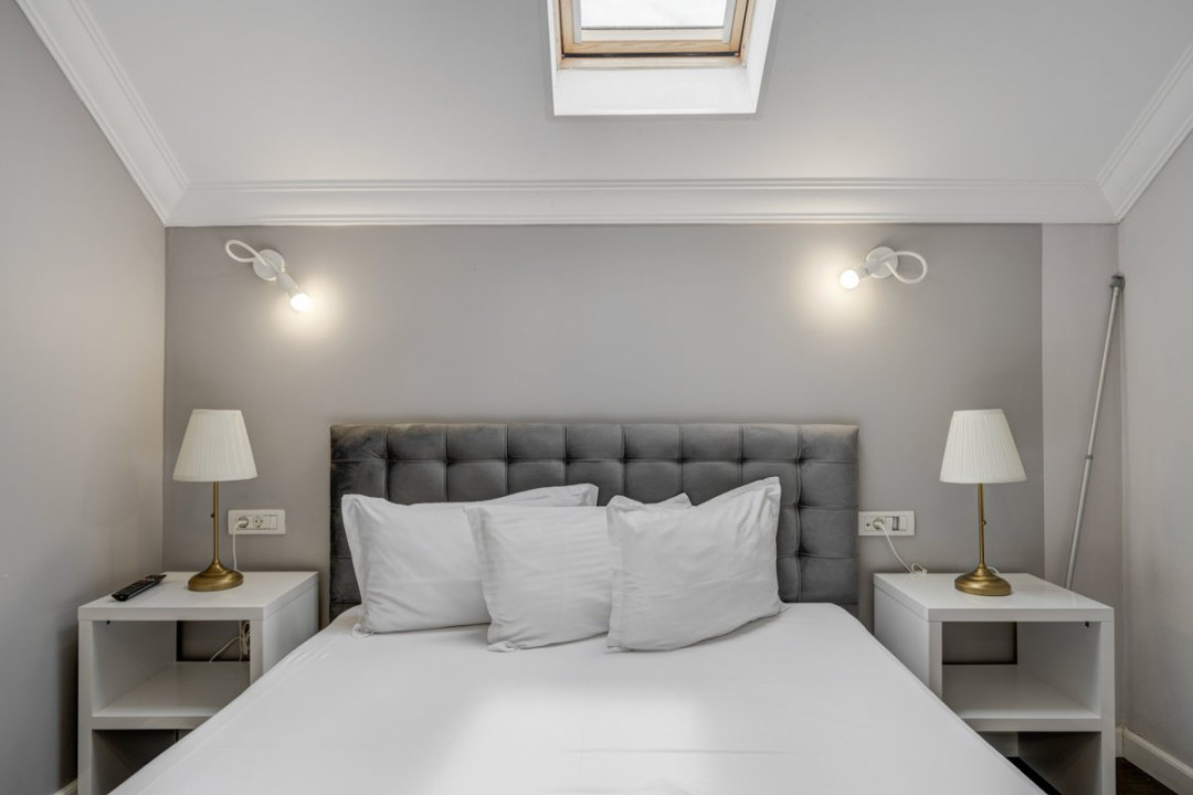 Afacere la Cheie ! Camere in regim hotelier+restaurant / profit bun !