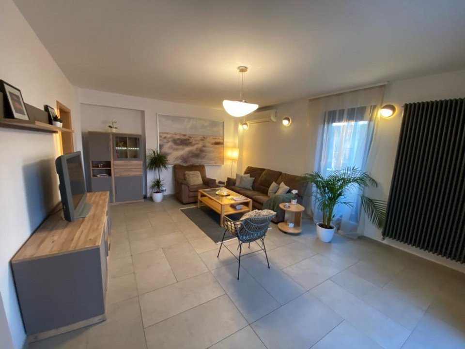 Închiriere apartament 5 camere – Prel, Ghencea, terasă 25mp, 2 locuri parcare