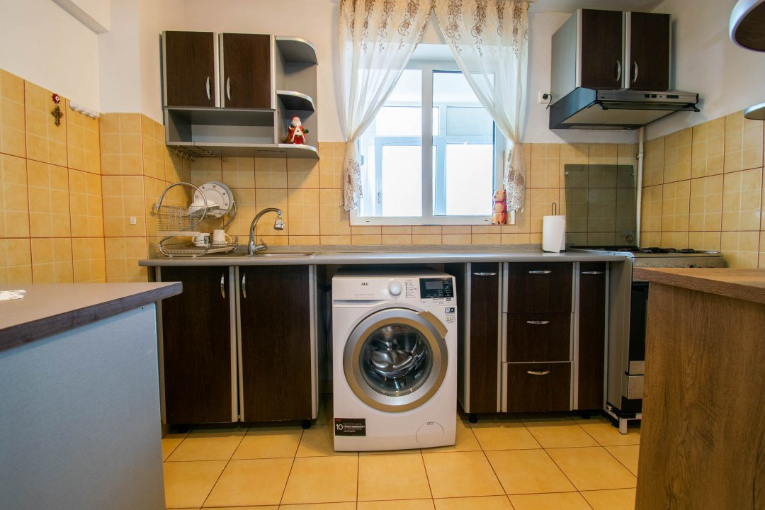  Metrou Piata Sudului Apartament cu 3 camere 68 mp 2 locuri de parcare