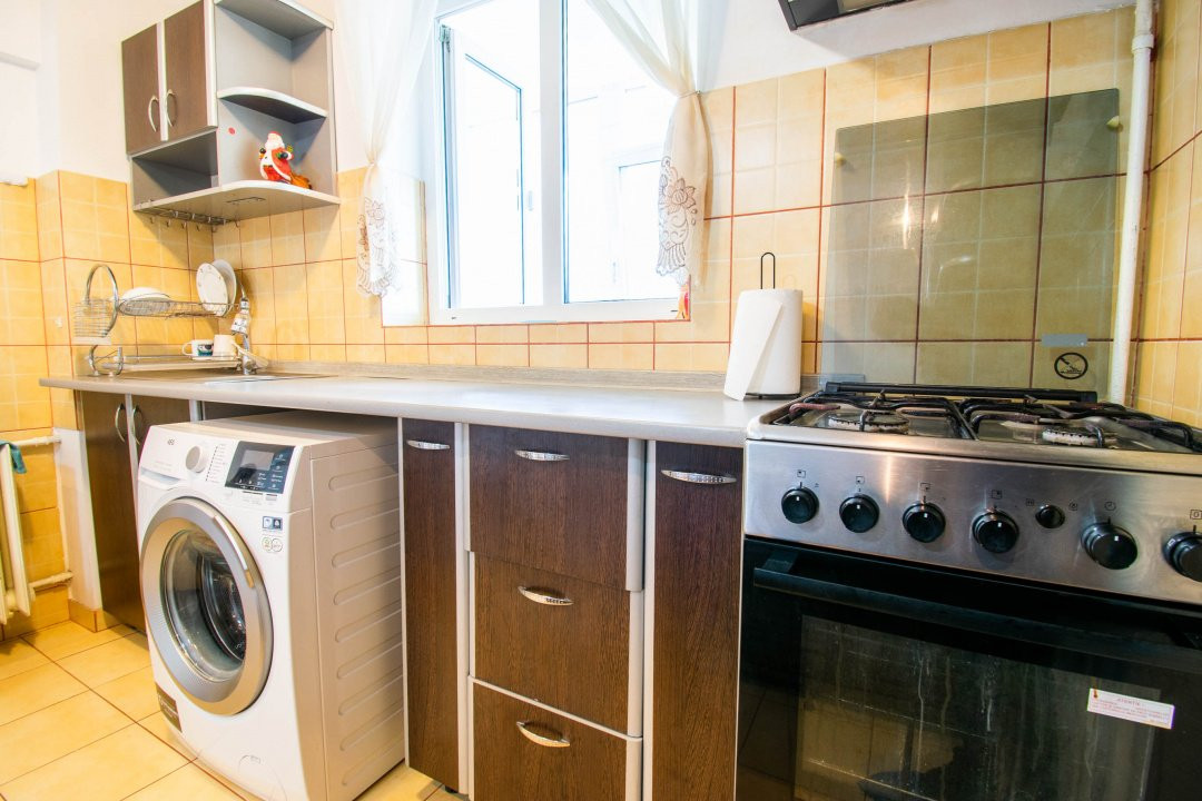  Metrou Piata Sudului Apartament cu 3 camere 68 mp 2 locuri de parcare
