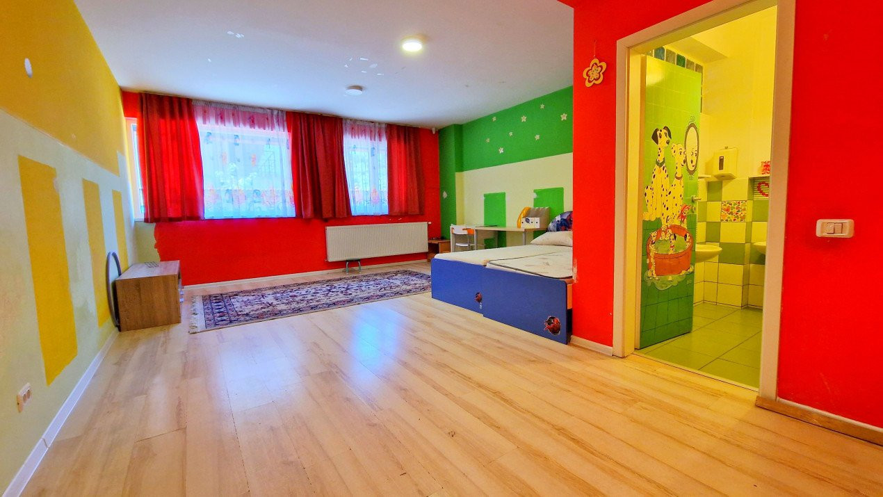 Apartament rar cu 5 camere și curte de 358 mp – Prelungirea Ghencea