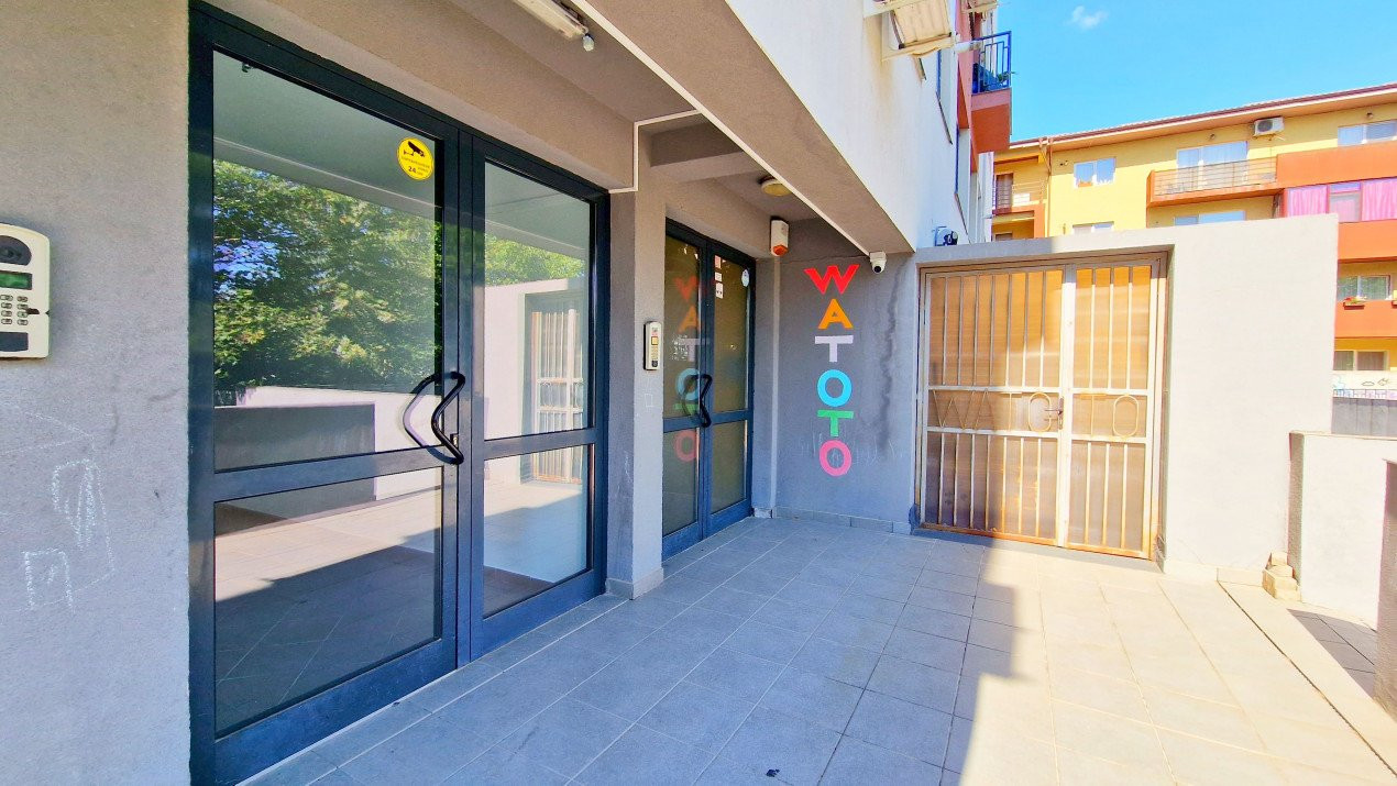 Apartament rar cu 5 camere și curte de 358 mp – Prelungirea Ghencea