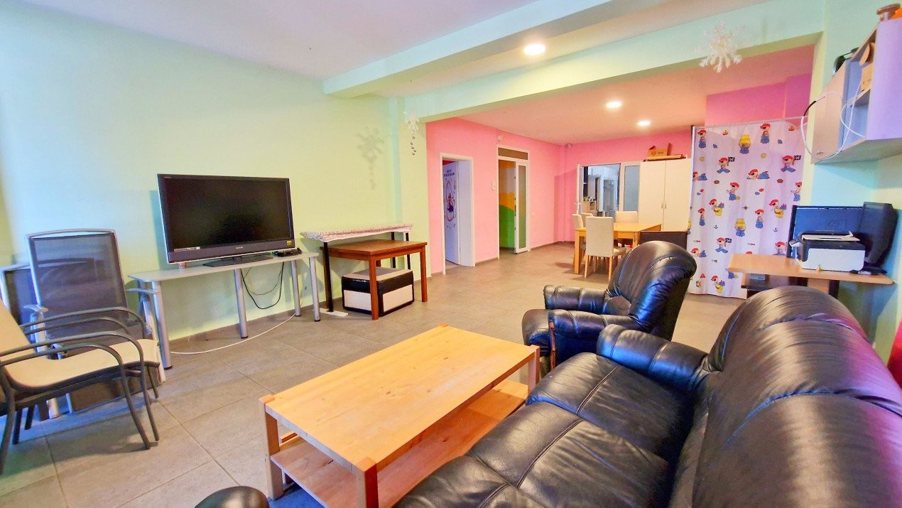 Apartament rar cu 5 camere și curte de 358 mp – Prelungirea Ghencea