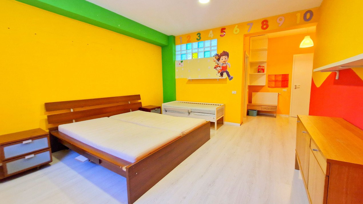 Apartament rar cu 5 camere și curte de 358 mp – Prelungirea Ghencea