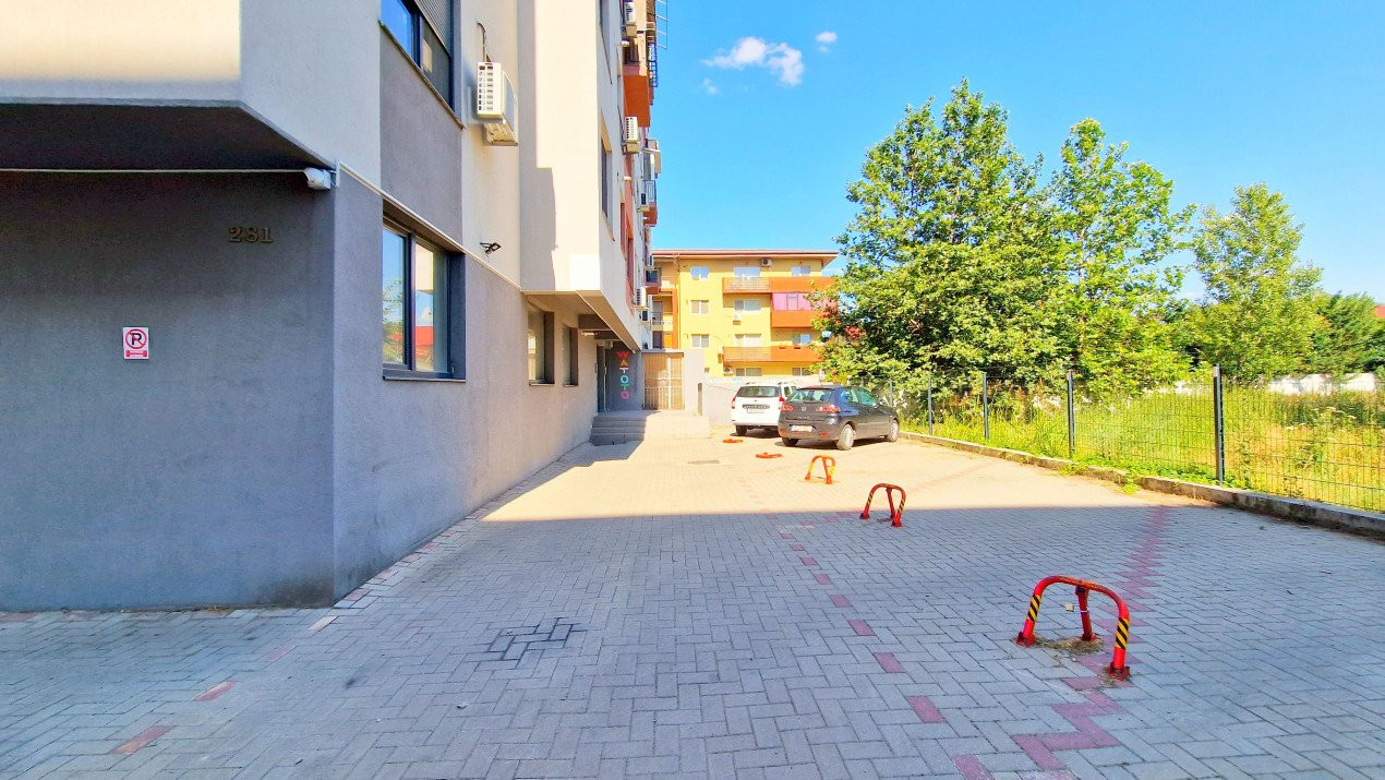 Apartament rar cu 5 camere și curte de 358 mp – Prelungirea Ghencea