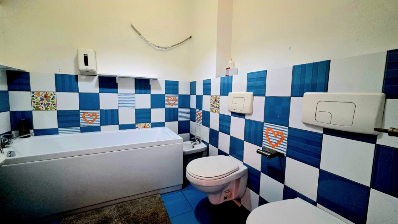 Apartament rar cu 5 camere și curte de 358 mp – Prelungirea Ghencea