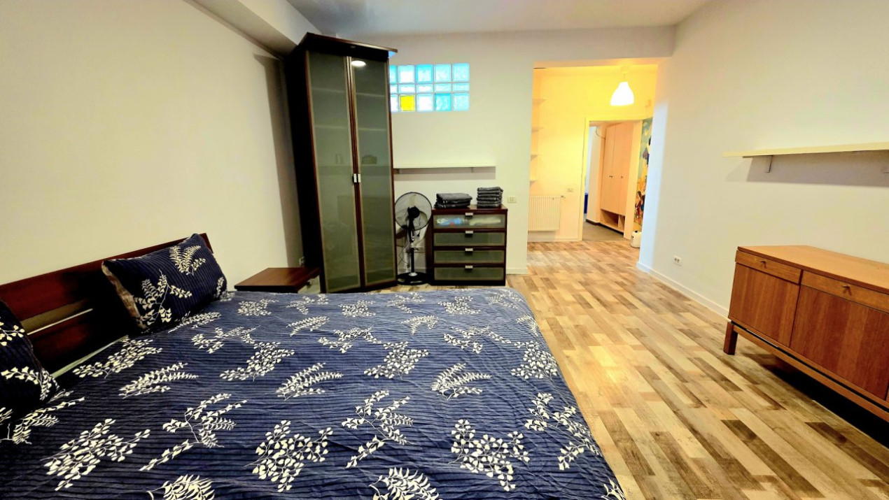 Apartament rar cu 5 camere și curte de 358 mp – Prelungirea Ghencea