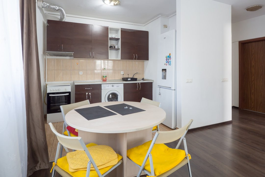 Apartament semimobilat si utilat modern, liber, în Titan, Răsărit de Soare 