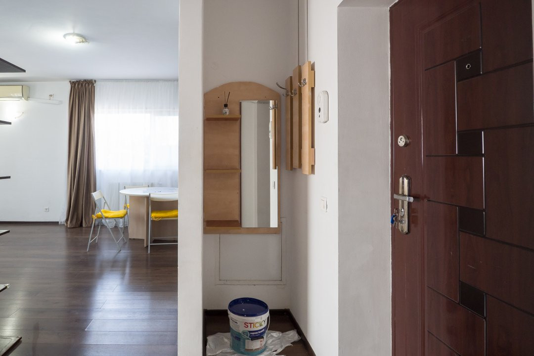 Apartament semimobilat si utilat modern, liber, în Titan, Răsărit de Soare 