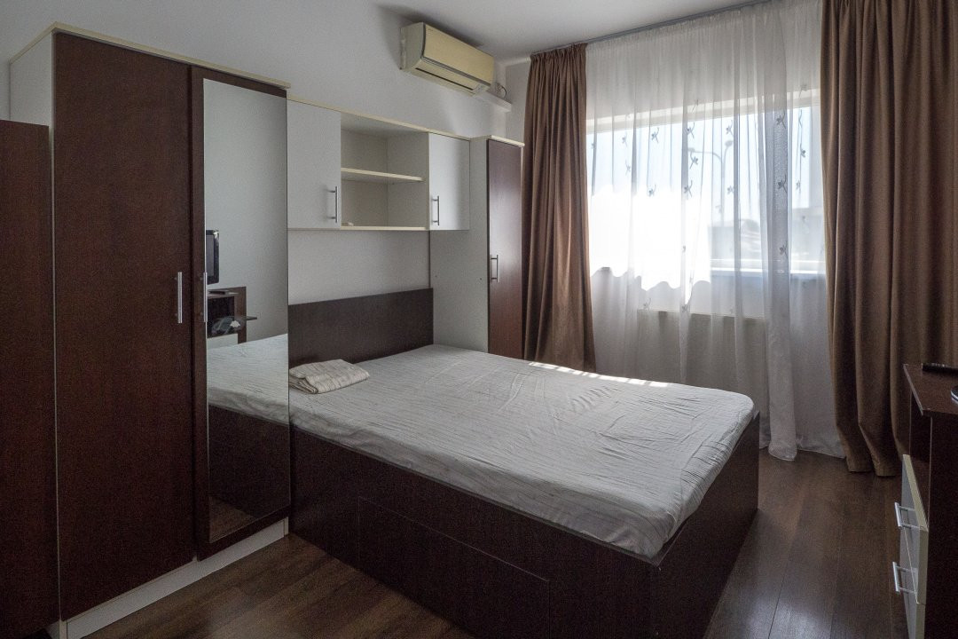 Apartament semimobilat si utilat modern, liber, în Titan, Răsărit de Soare 