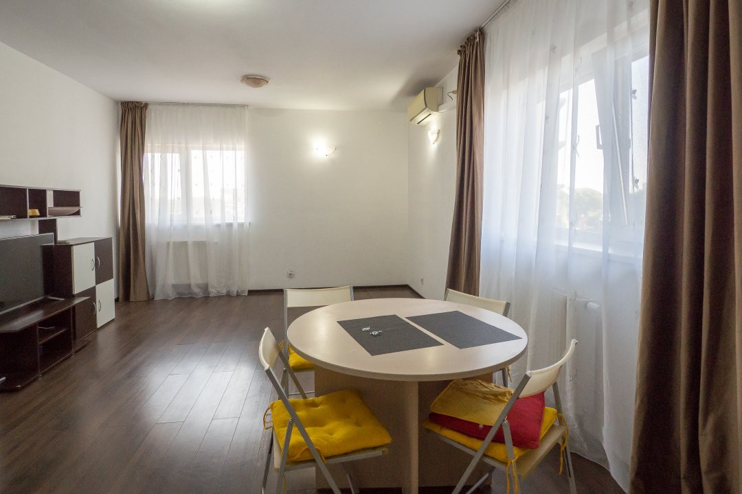 Apartament semimobilat si utilat modern, liber, în Titan, Răsărit de Soare 