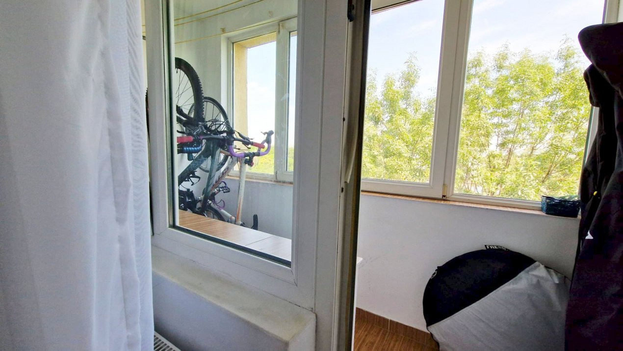 Apartament cu 2 camere și balcon însorit în Alexandru Obregia!