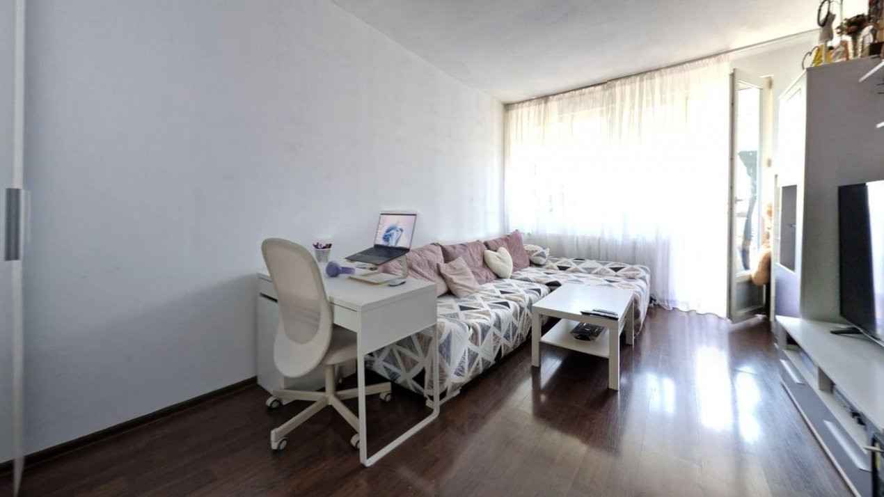 Apartament cu 2 camere și balcon însorit în Alexandru Obregia!
