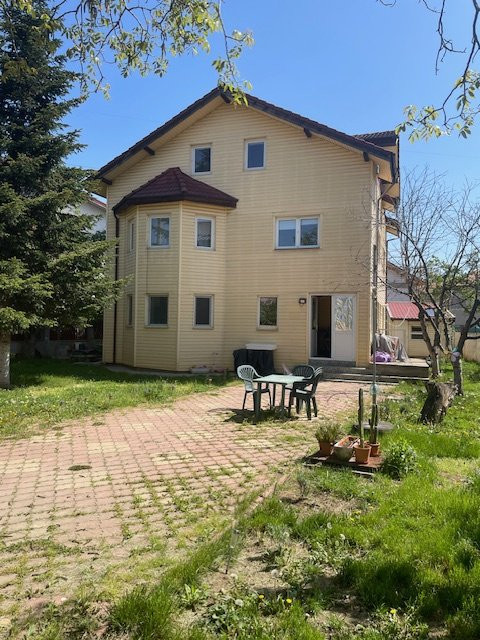 Inchiriere apartament cu 2 camere, in vila,,oras Pantelimon 
