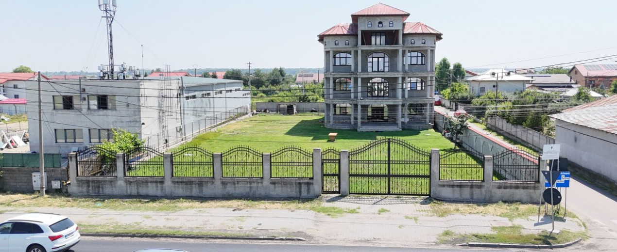 1 DECEMBRIE CASA P+2E+M LOT 1900 MP 