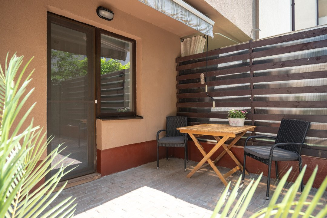 2 camere - curte 36mp - Ozana - str. Fetesti