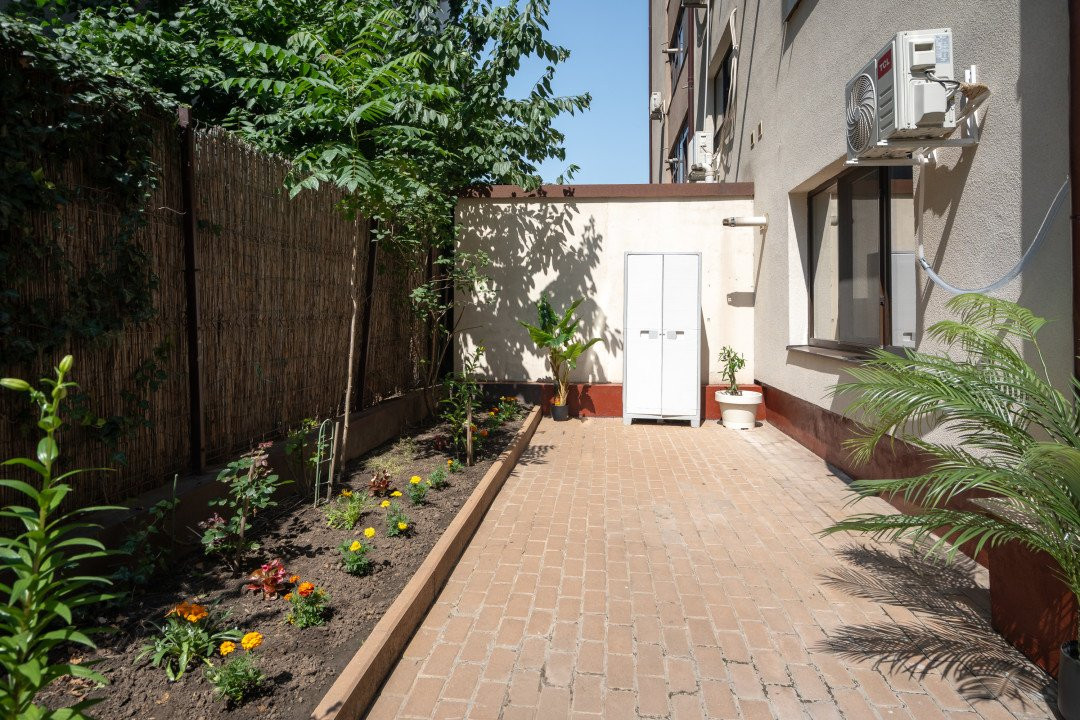 2 camere - curte 36mp - Ozana - str. Fetesti