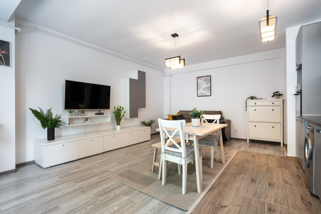 2 camere - curte 36mp - Ozana - str. Fetesti