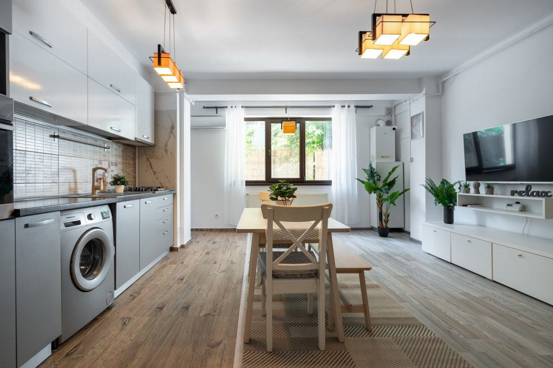 2 camere - curte 36mp - Ozana - str. Fetesti