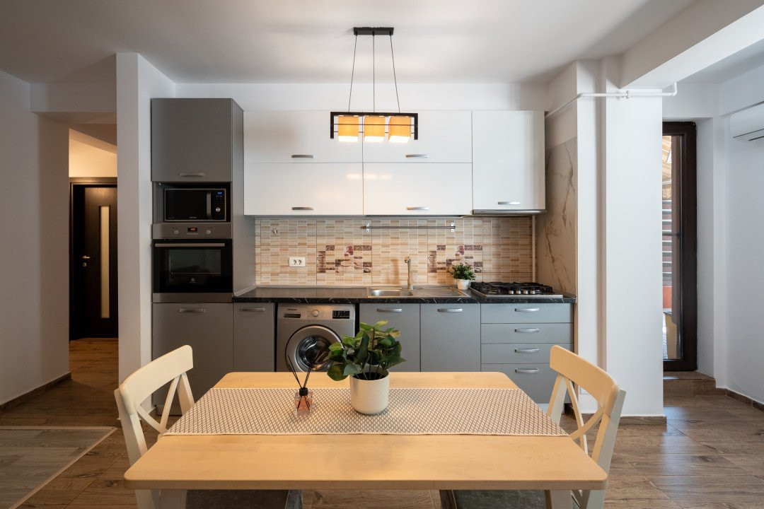 2 camere - curte 36mp - Ozana - str. Fetesti
