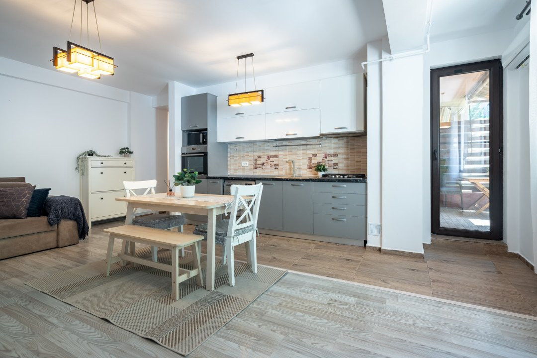 2 camere - curte 36mp - Ozana - str. Fetesti