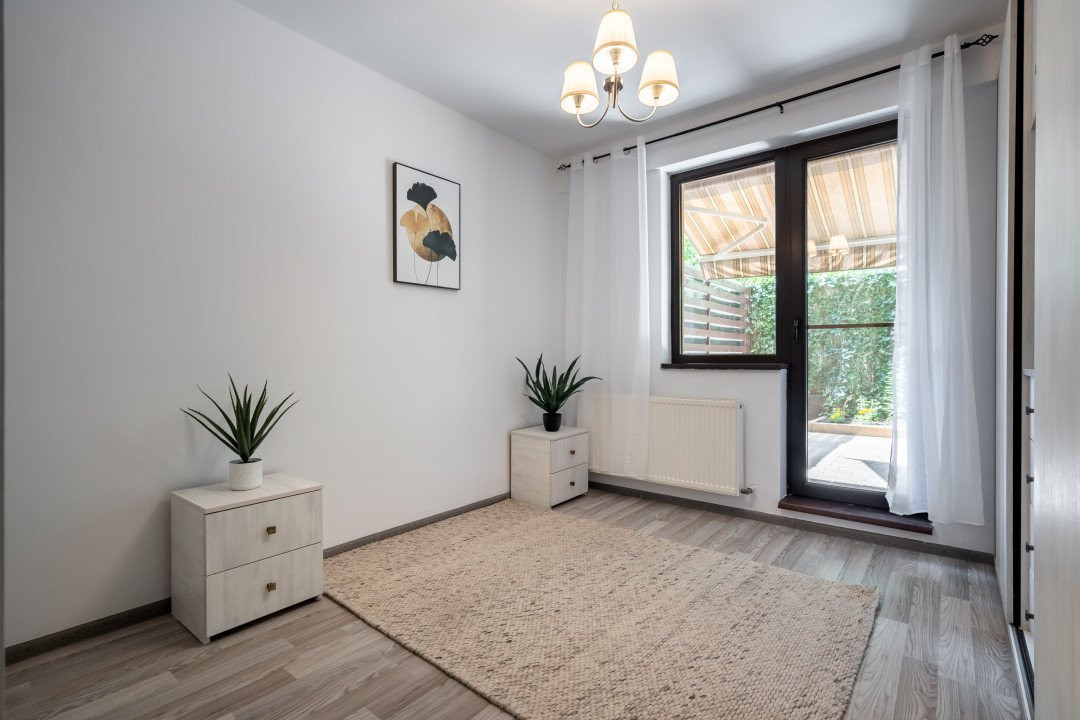 2 camere - curte 36mp - Ozana - str. Fetesti