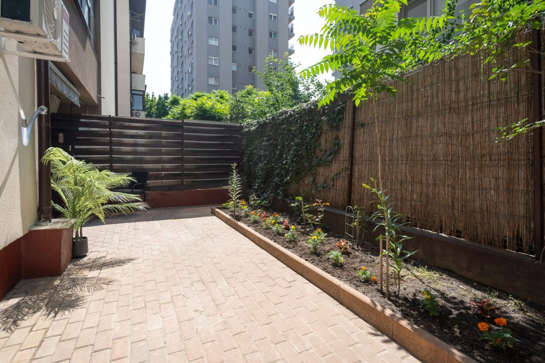 2 camere - curte 36mp - Ozana - str. Fetesti