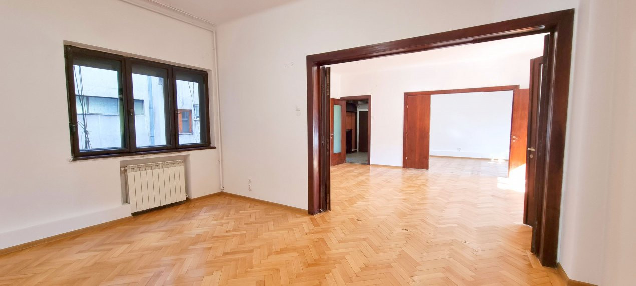 APARTAMENT CU 4 CAMERE 132 MP PIATA ROMANA, LAHOVARI, DIONISIE LUPU