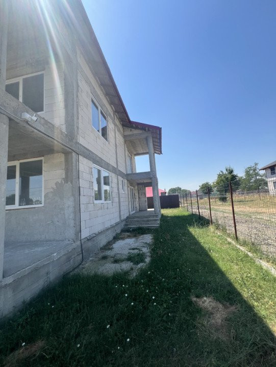 VILA DE VÂNZARE CORBII MARI