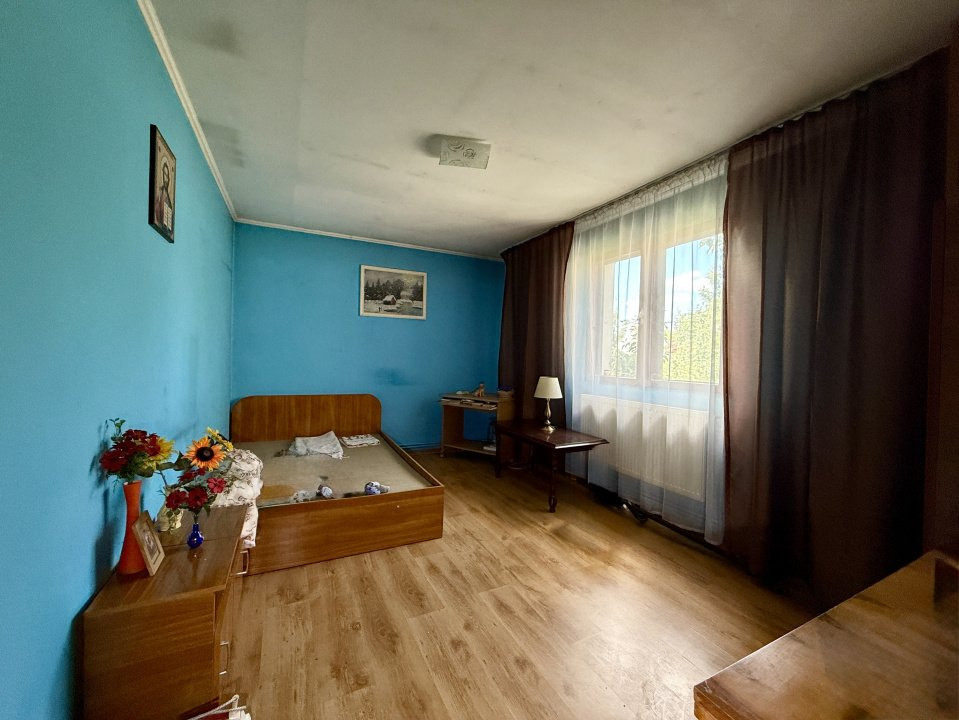 Casă solidă pe colț, 240 mpu, terasă, curte și utilități full | Pantelimon