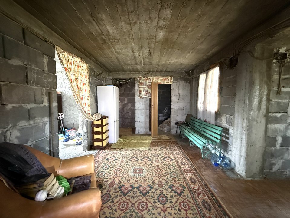 Casă solidă pe colț, 240 mpu, terasă, curte și utilități full | Pantelimon